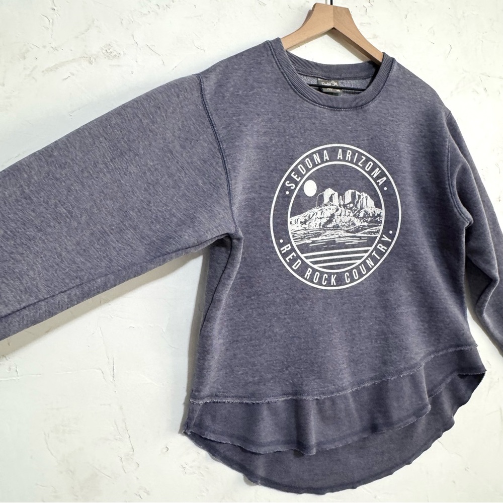 3/$20 Sedona Arizona Graphic Sweatshirt Blue Crewneck Pullover Women M - Picture 4 of 6
